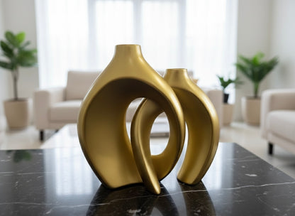 Modern Abstract Interlocking Vases with Dried Grass Accent