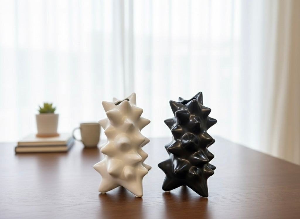 Spikes Vase (White & Black)