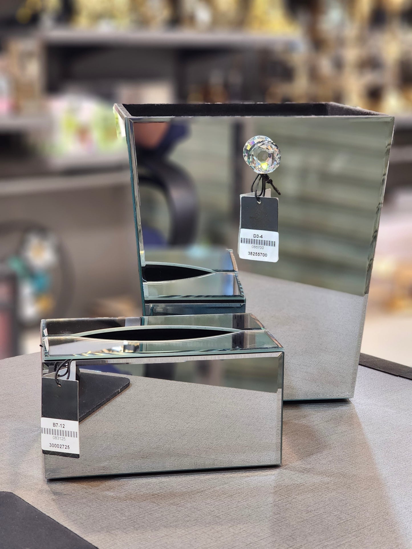 Elegant Mirrored Home Accessory Set