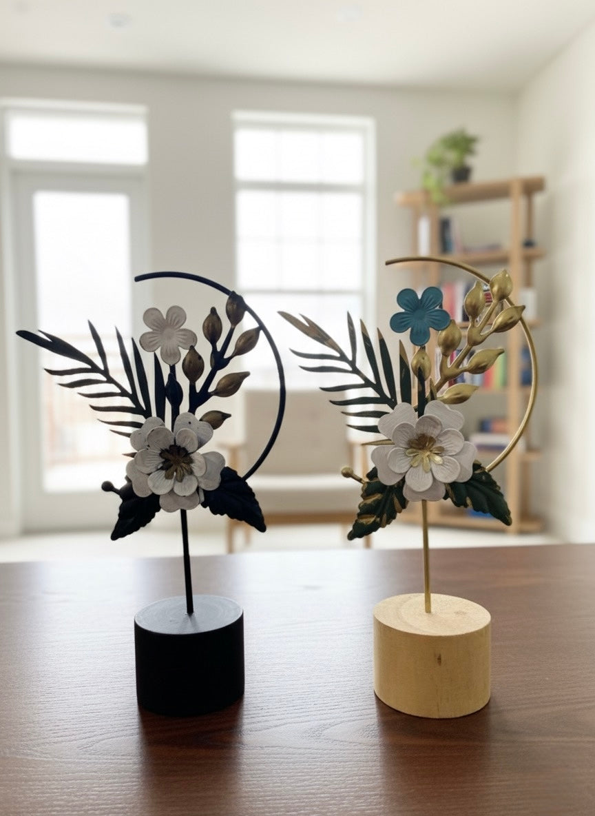 LUXURY METAL FLOWER DECOR SCULPTURE - TABLETOP ORNAMENT FOR VILLA INTERIORS (Brown)