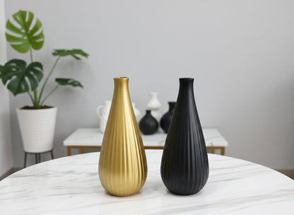 Elegant Ribbed Vase