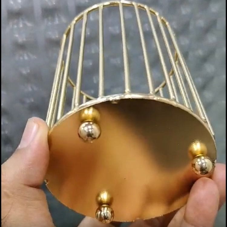 Wire Mesh Metal Desk Pen Holder