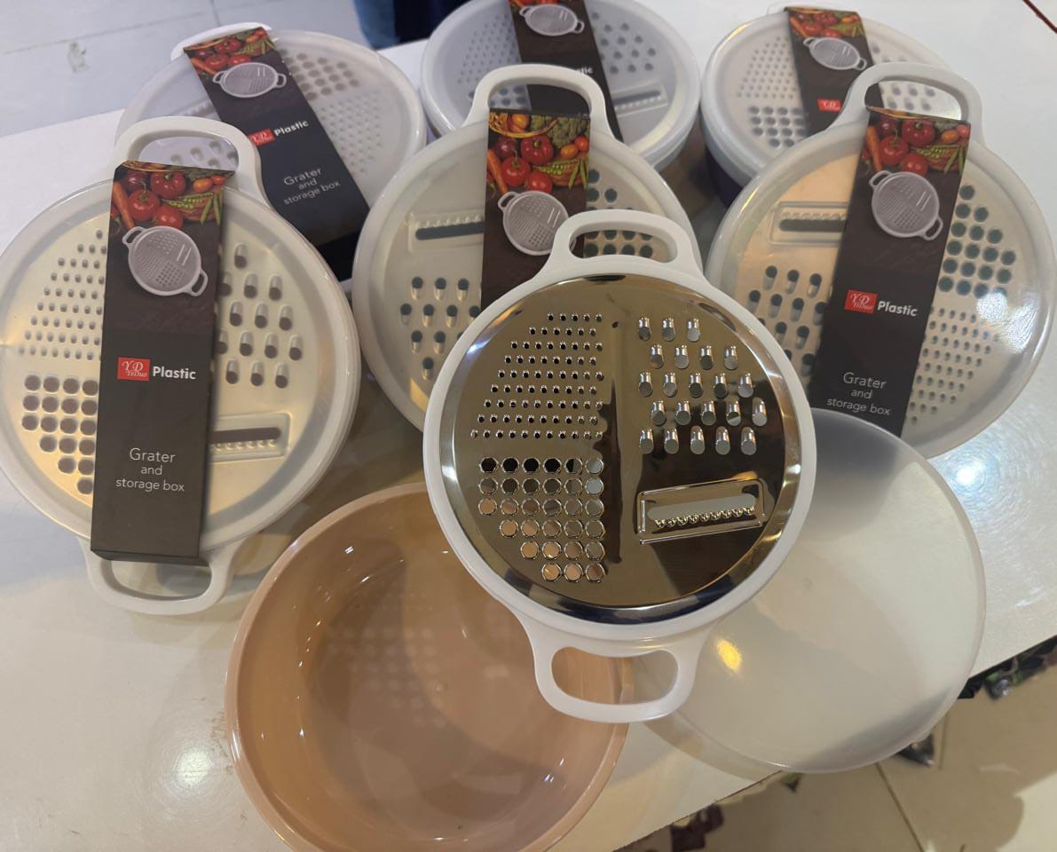 Multi-Functional Vegetable Grater with Plastic Storage Case & Cover